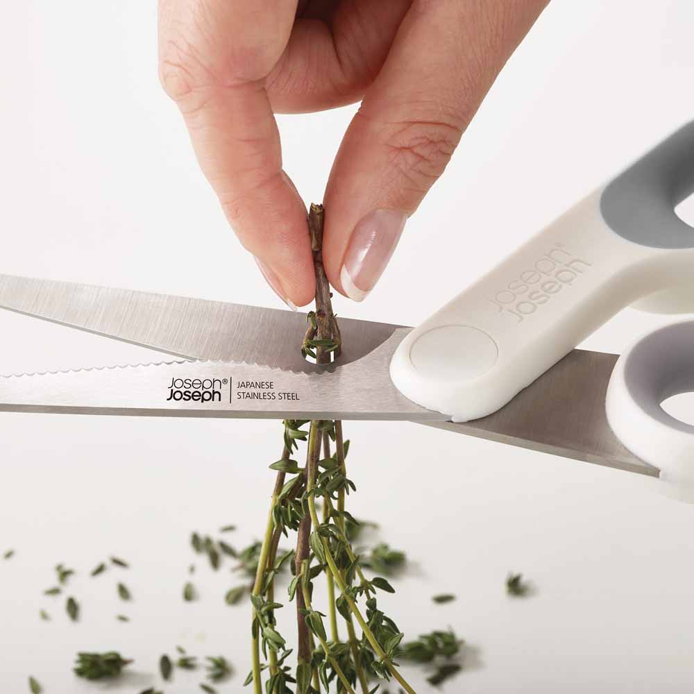 ELEVATE 4-Piece Knife Set + Scissors and Bamboo Stand
