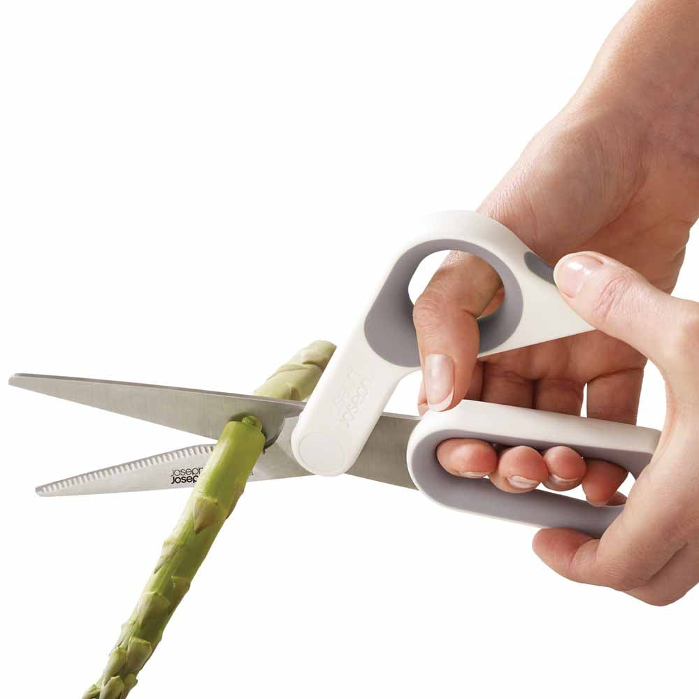 ELEVATE 4-Piece Knife Set + Scissors and Bamboo Stand
