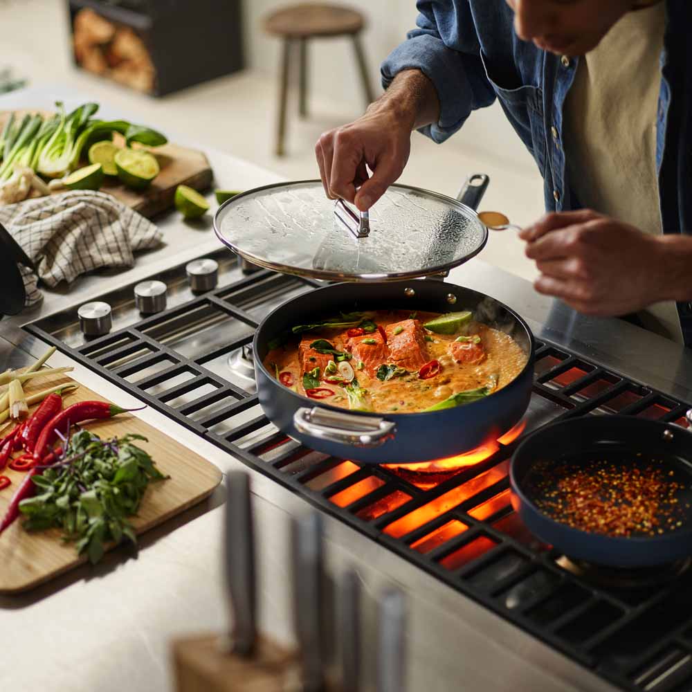 SPACE מחבת נון סטיק עמוקה 28 ס"מ