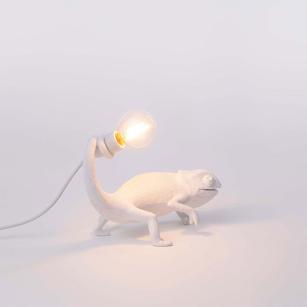 Lizard lamp stand