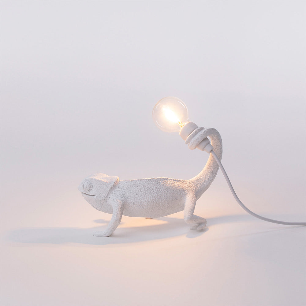 Lizard lamp stand