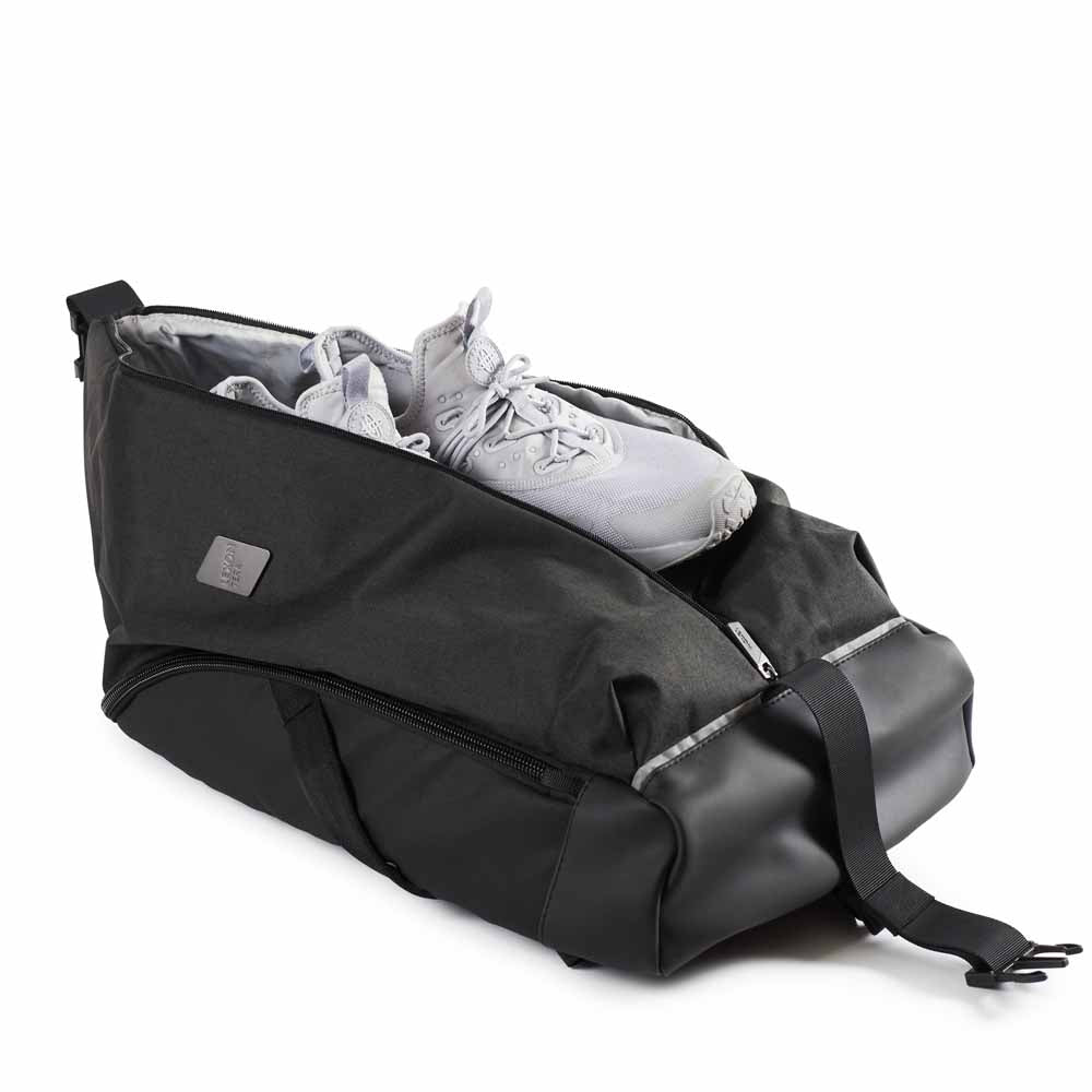 TERA GYM Black Backpack LN2602N
