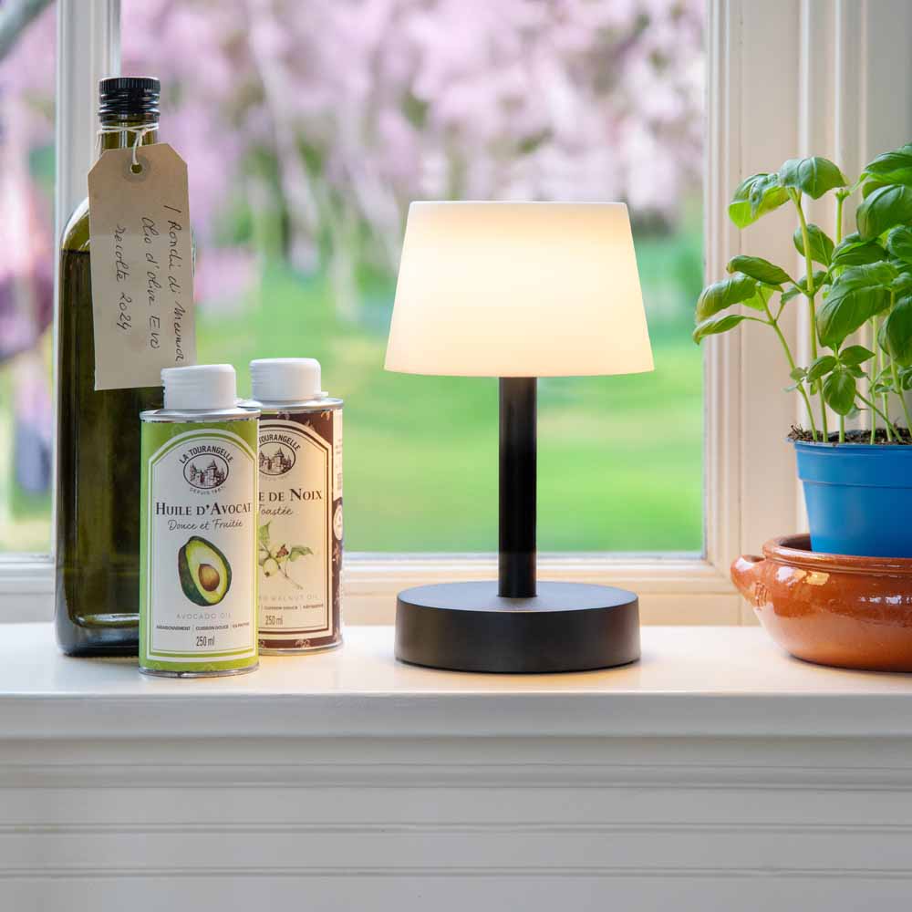 מנורת שולחן FRITZ שחור