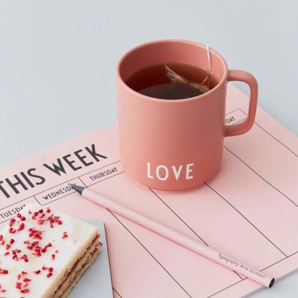 Love Porcelain Mug Peach