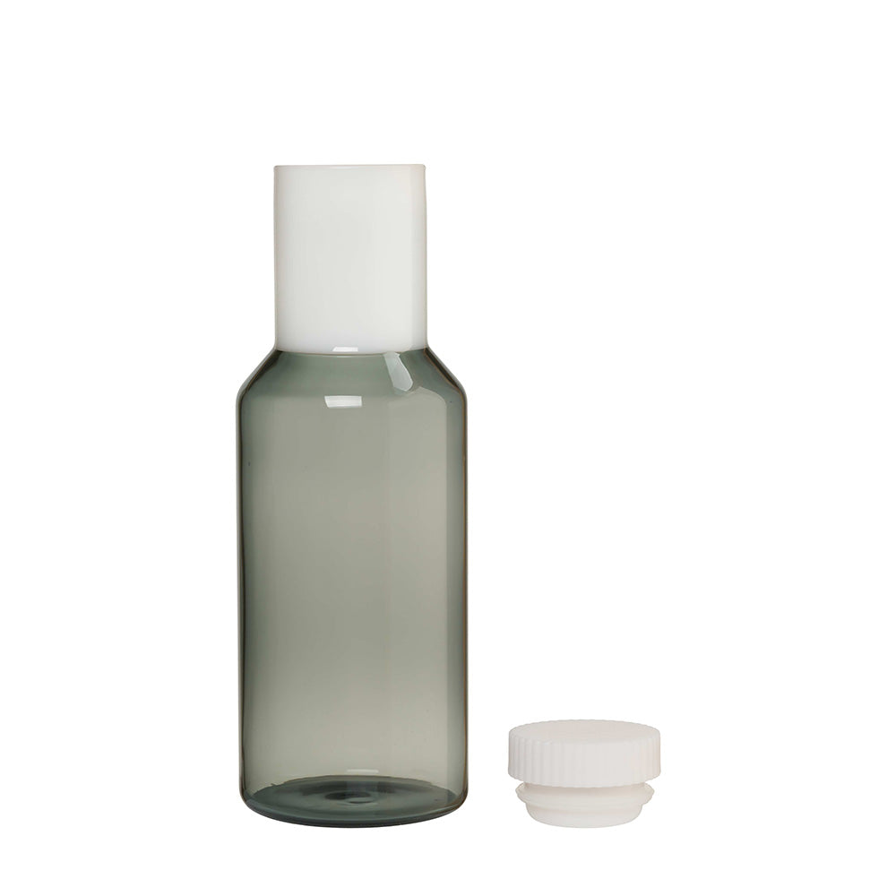 Glass pitcher with gray lid, 1 liter