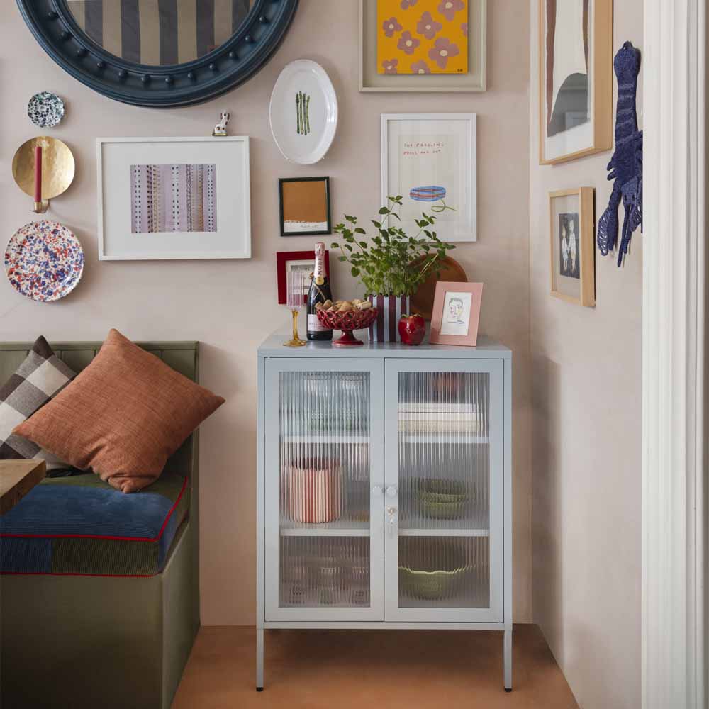 ארונית דלתות זכוכית MIXER תכלת