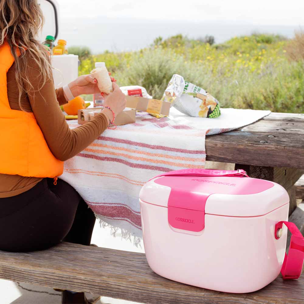 צידנית קשיחה Chillpod GO 12.3L ורוד