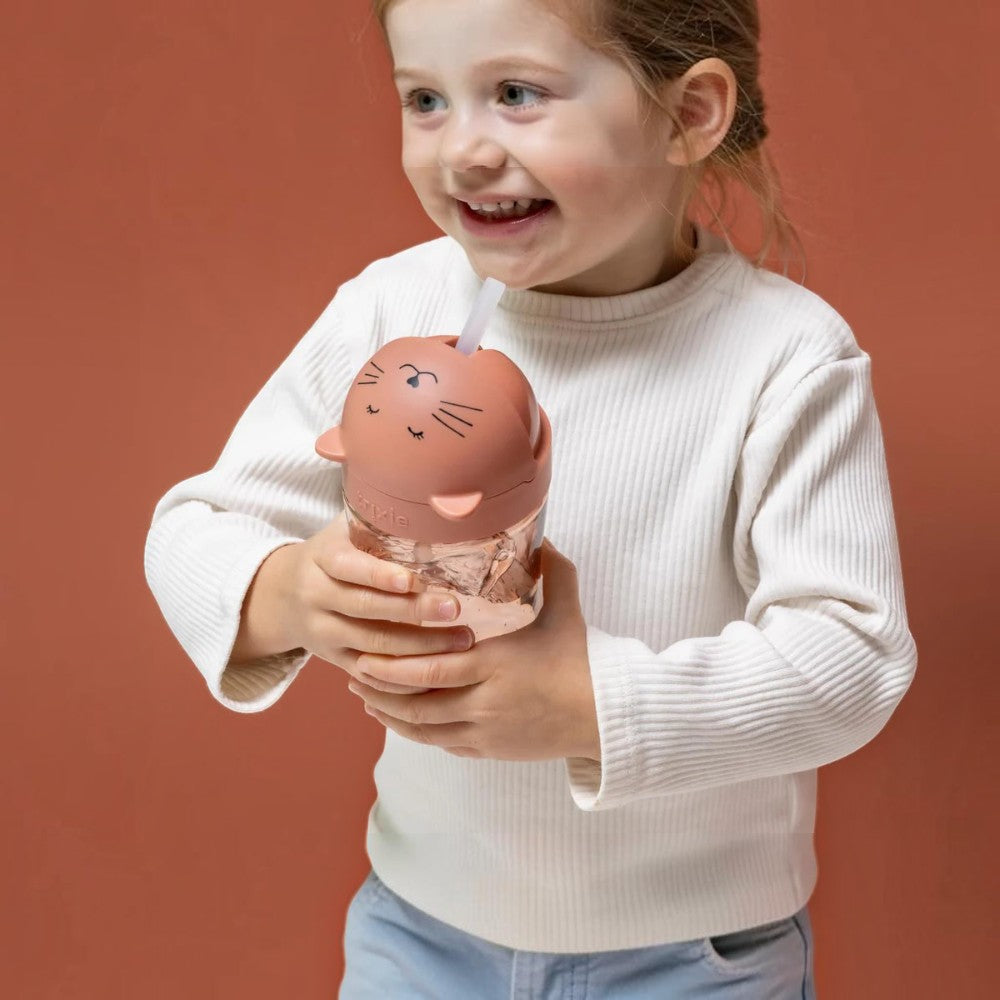 102832586