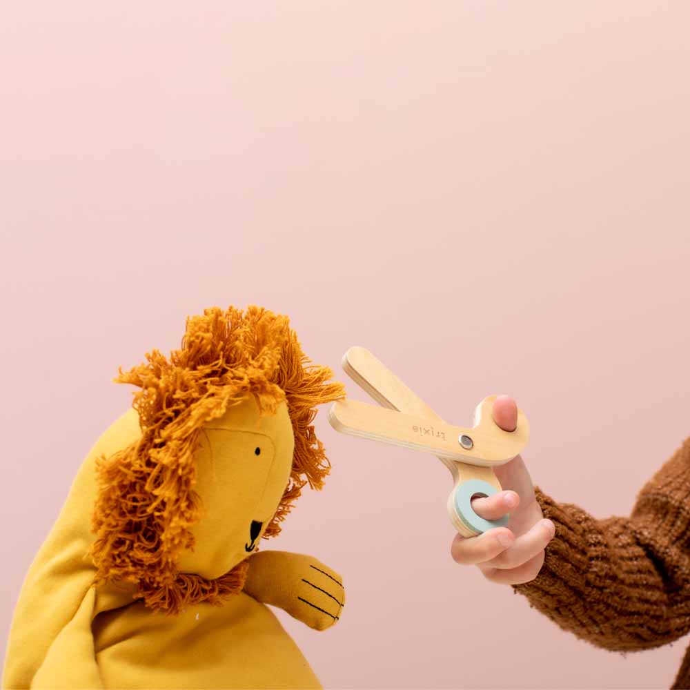 סט אביזרי מספרה מעץ