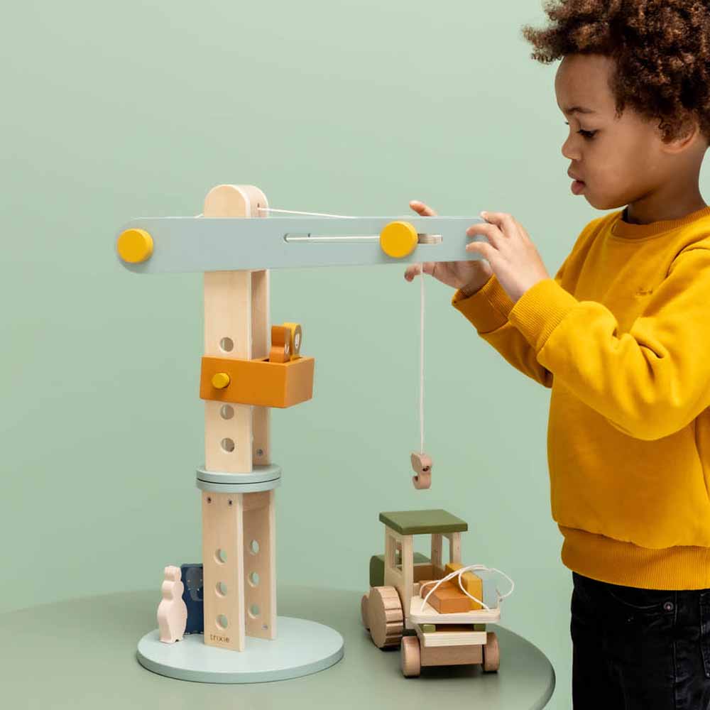 מנוף עם אביזרים מעץ