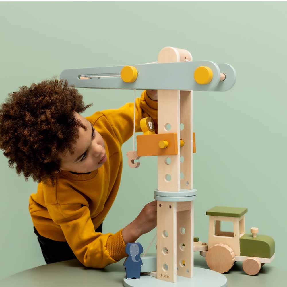 מנוף עם אביזרים מעץ