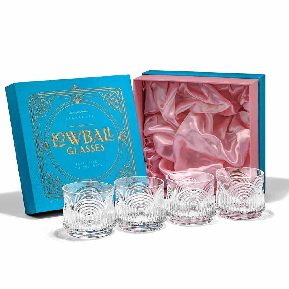 Set of 4 vintage 1920 whisky glasses