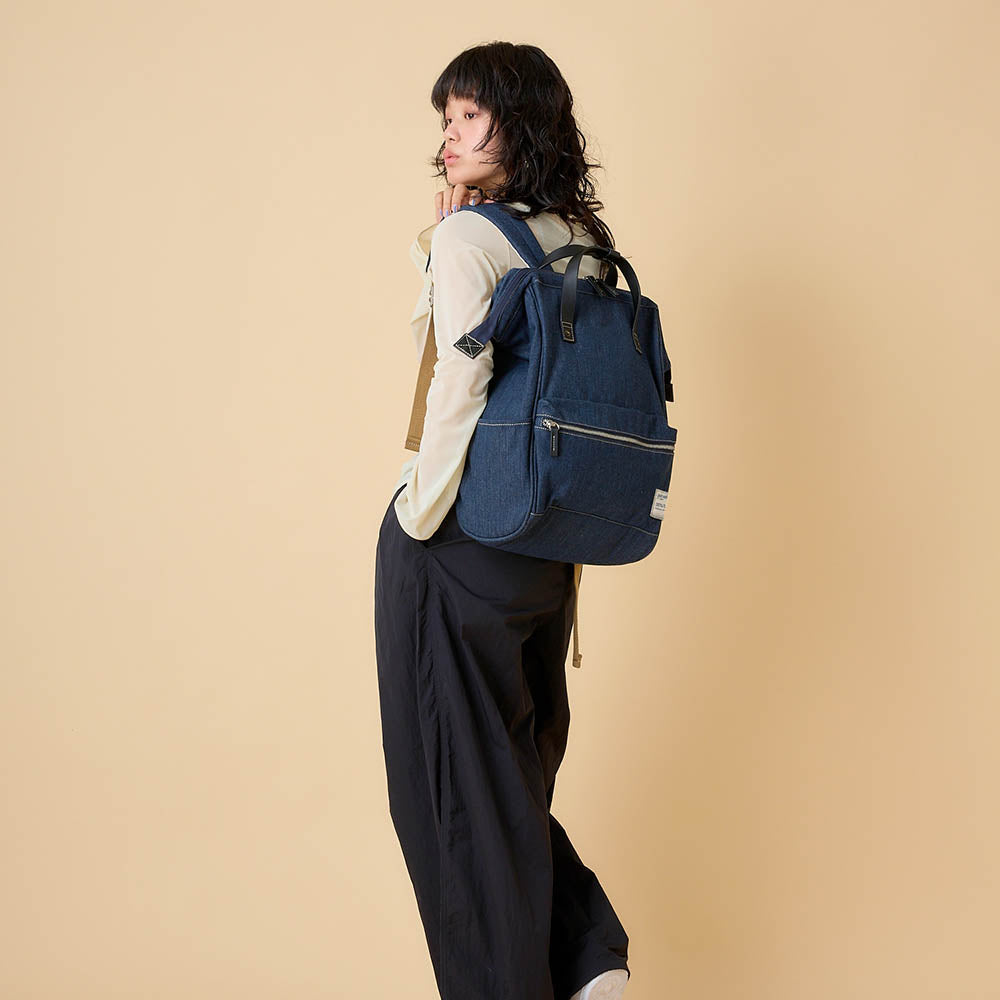 תיק גב CONNY M נייבי 4434