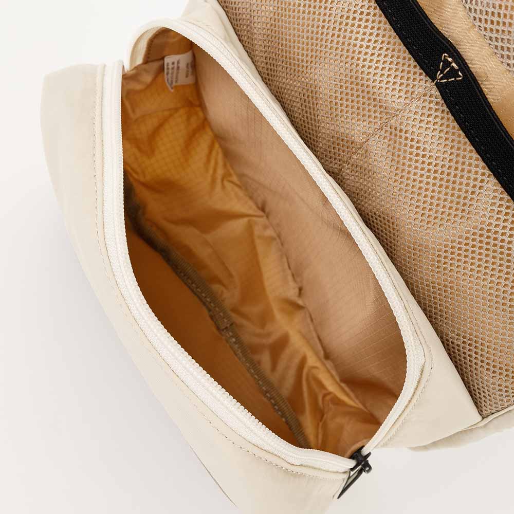 תיק רחצה עם תליה GUIDE לבן 3566