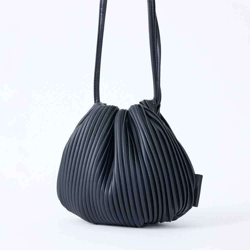 תיק צד מיני PLEATS שחור 0201