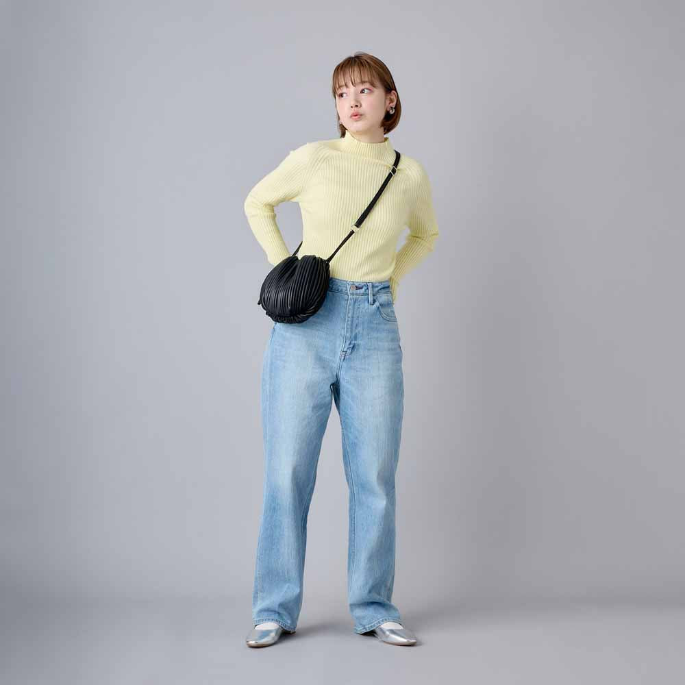 תיק צד מיני PLEATS שחור 0201