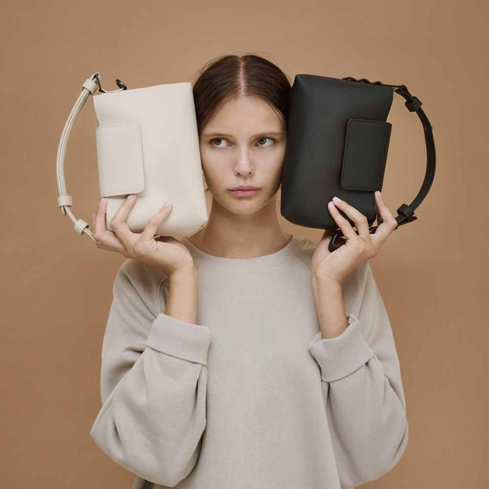 תיק צד קטן SPLASHINI קרם