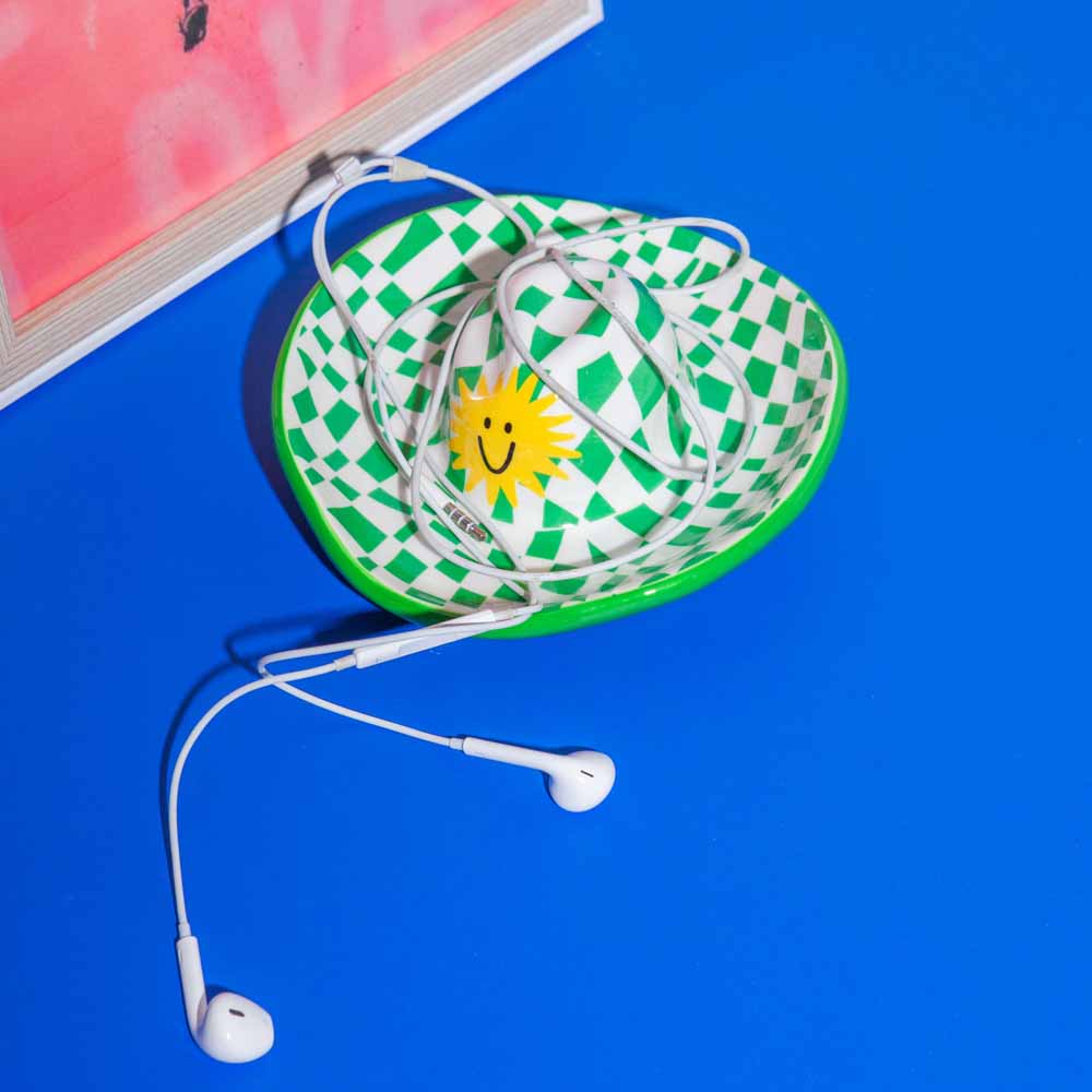 כובע ירוק, מגש תכשיטים - רודאו