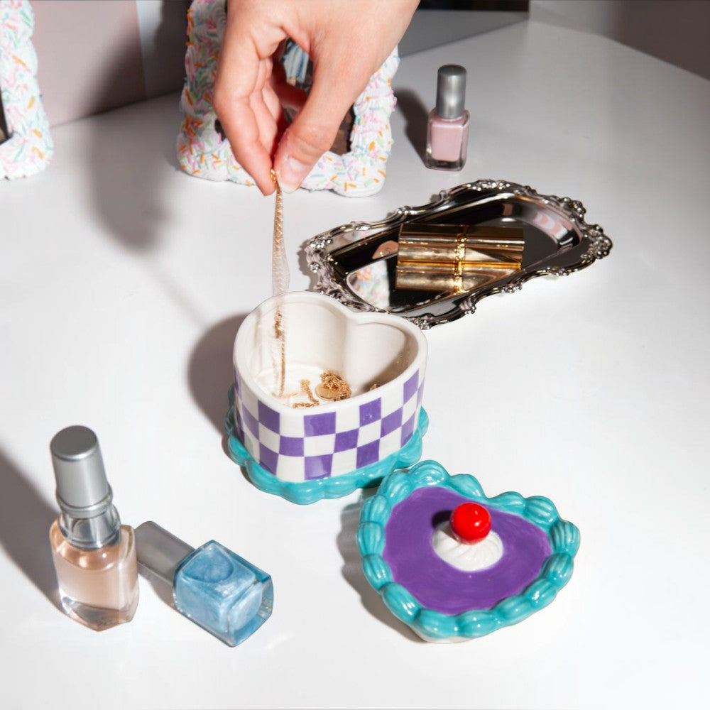 102847250