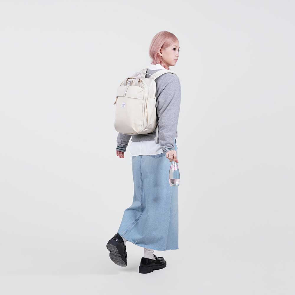 102857640