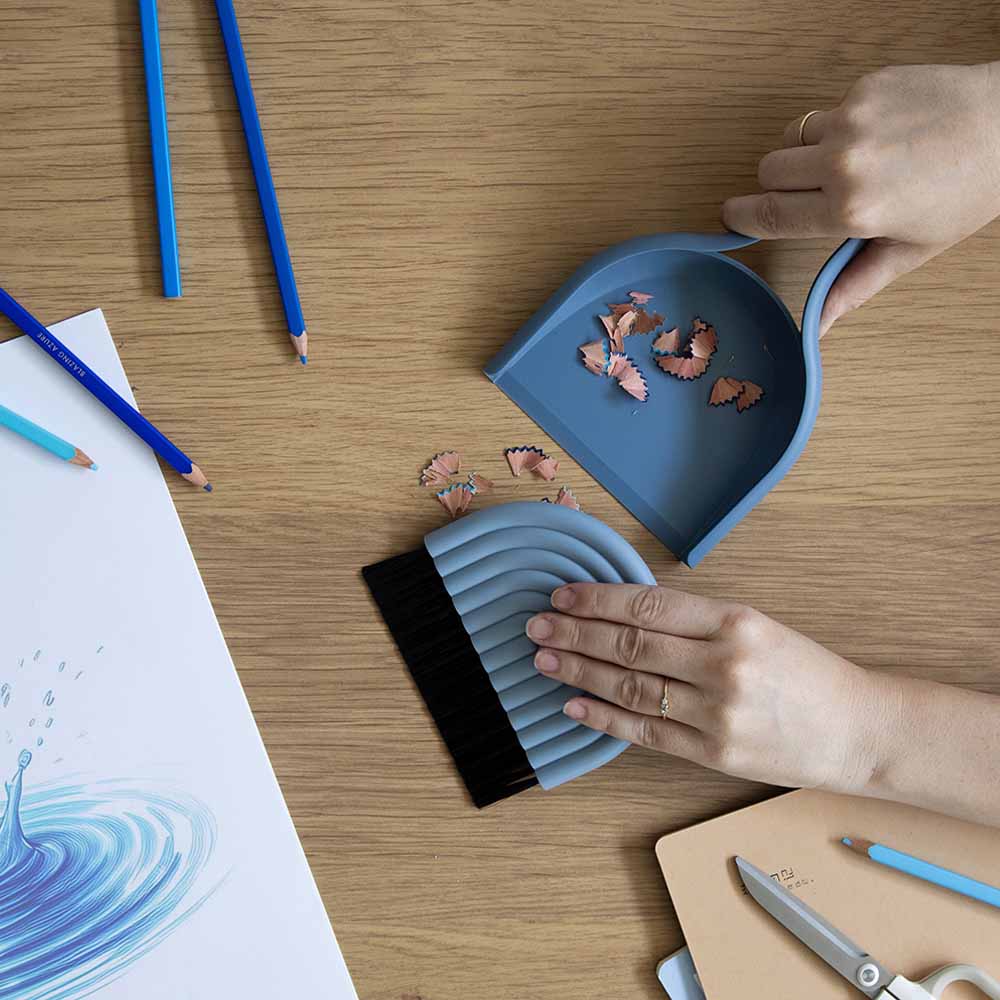 מברשת ויעה לשולחן DUSTARCH כחול