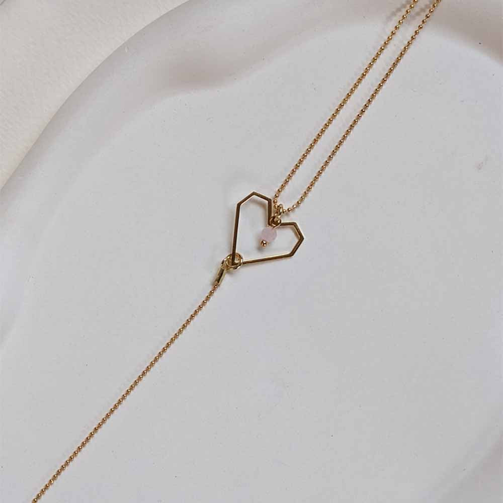 שרשרת לב גאומטרי קצר עניבה