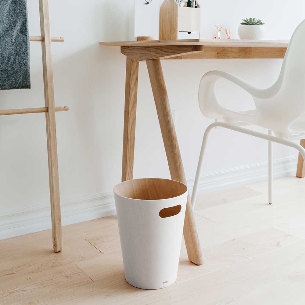 פח עץ Woodrow לבן