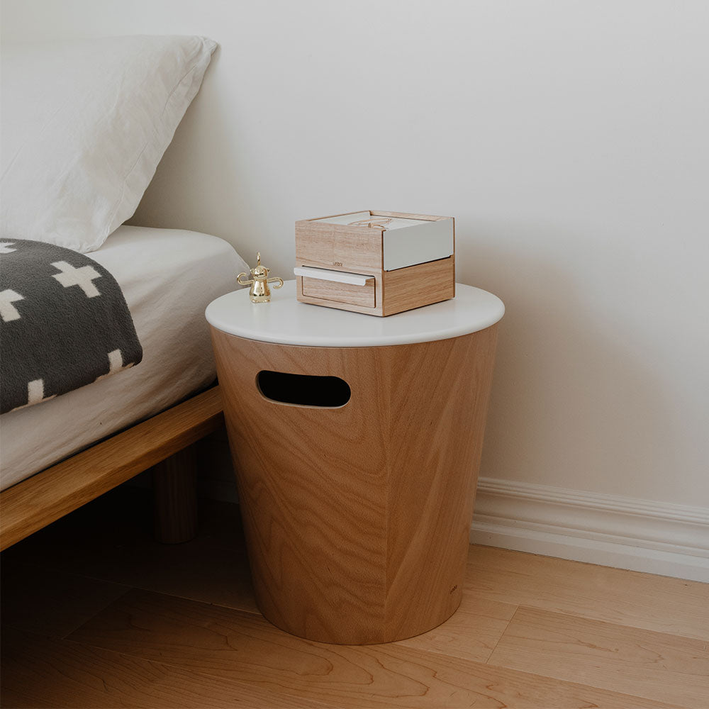 שרפרף עץ לאחסון עם מכסה