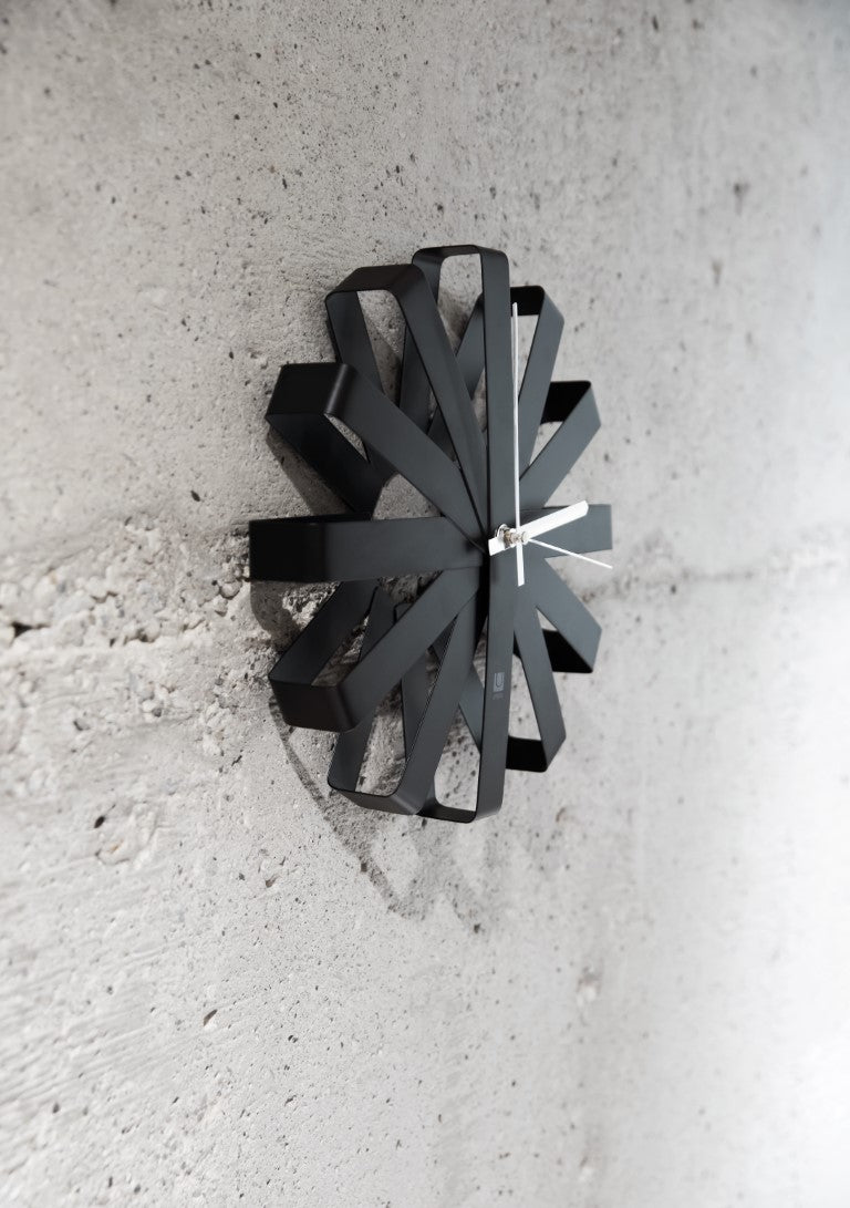 שעון קיר Ribbon שחור