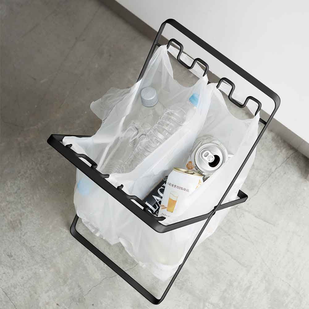 מעמד לשקיות פלסטיק שחור