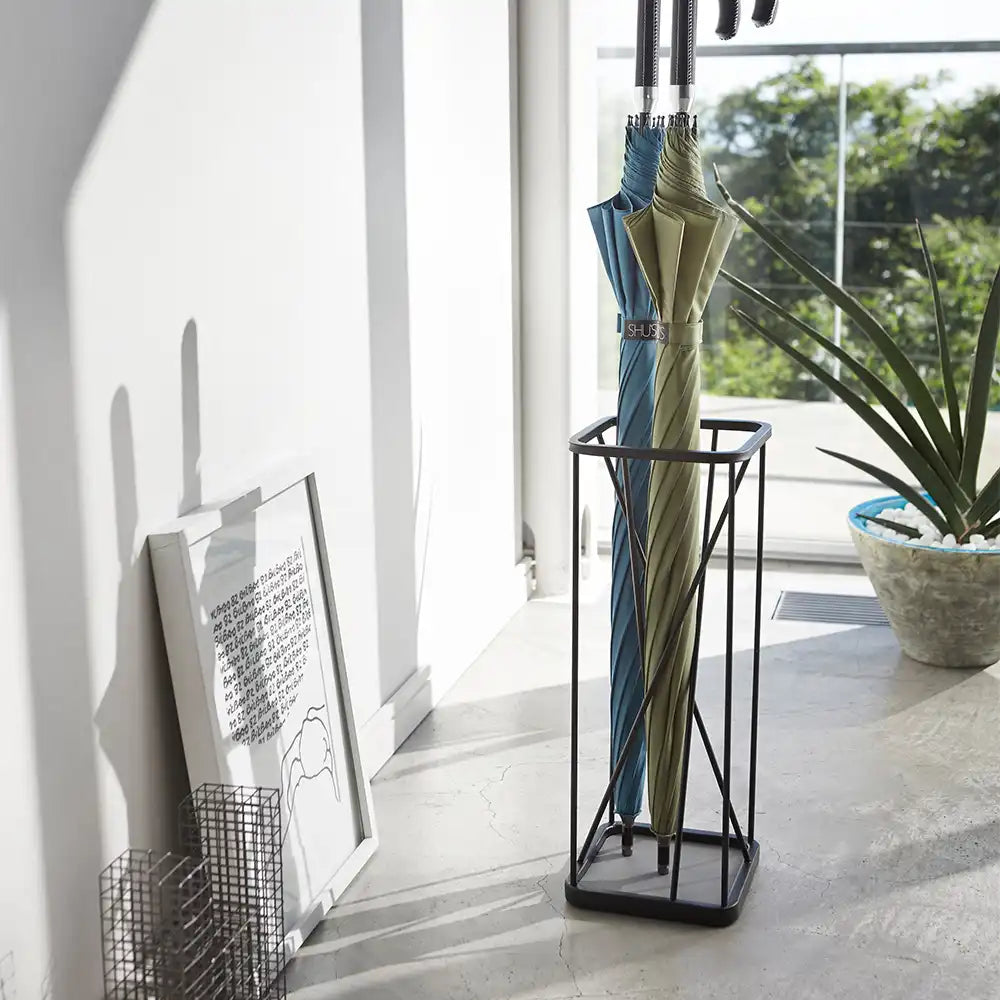 מעמד למטריות NINE SQUARE שחור