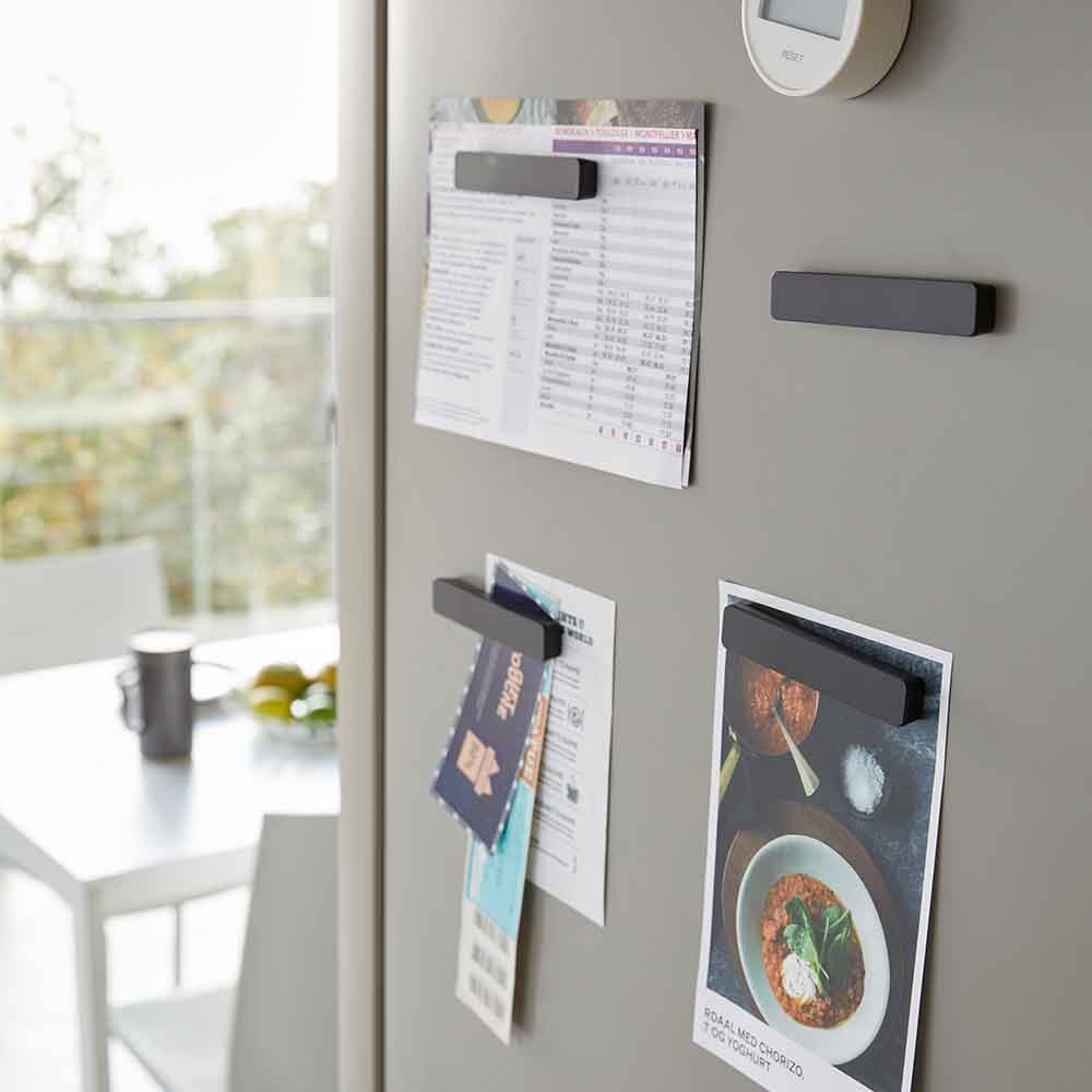 סט 4 מגנטים לדלת שחור