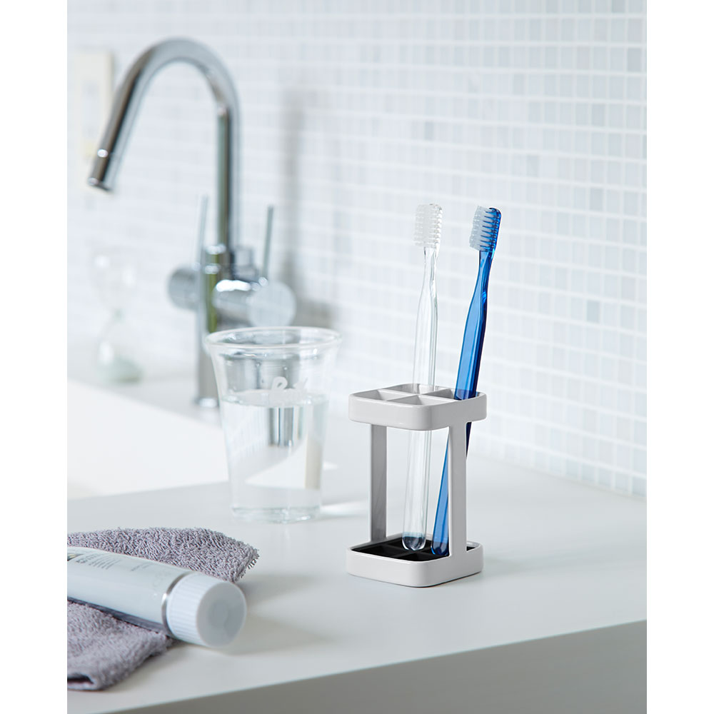 מעמד מתכת למברשות שיניים