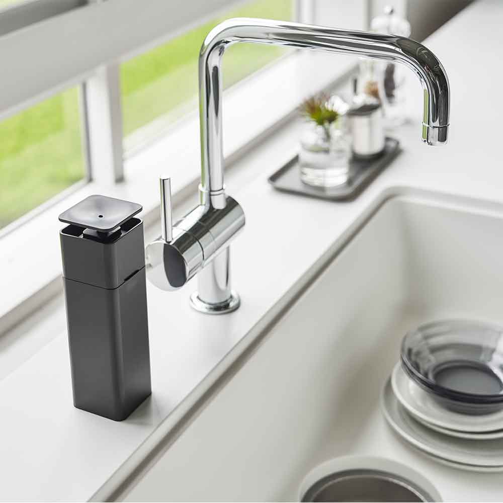 דיספנסר לסבון שחור