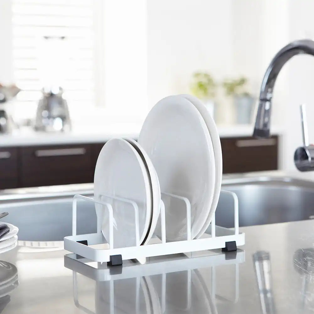 מעמד לאחסון כלים לבן