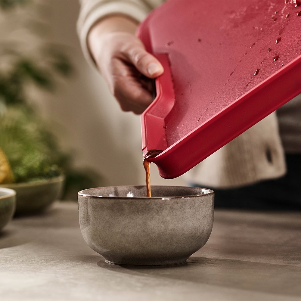 Cut & Carve 2022 Extra Large Chopping Board Red