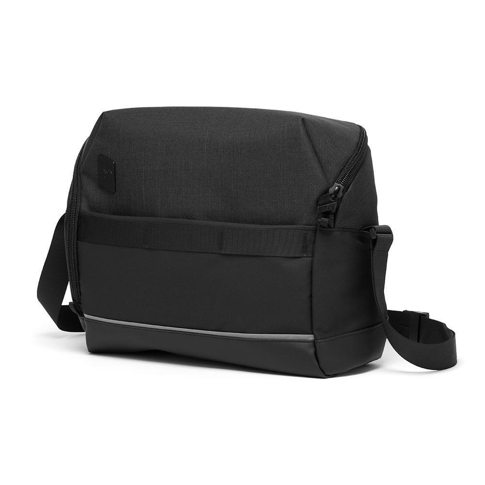 Black Tera shoulder bag