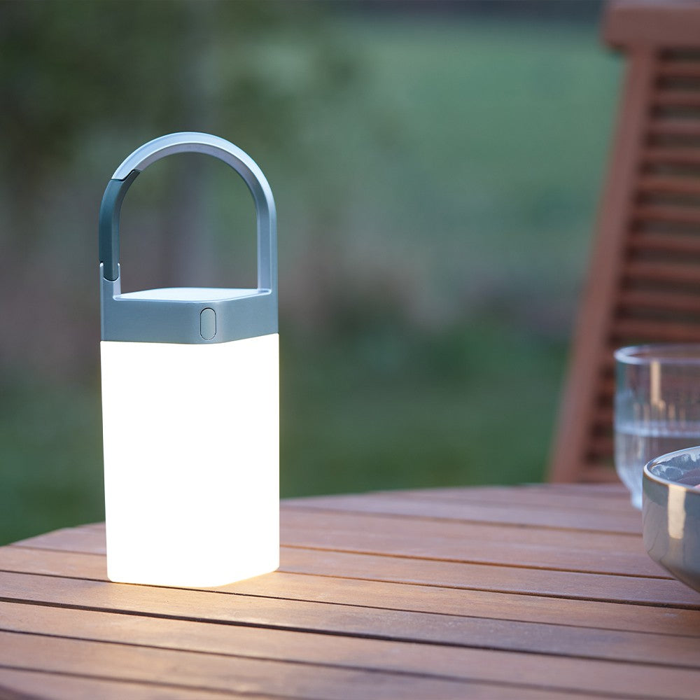 מנורה Horizon כחול בהיר