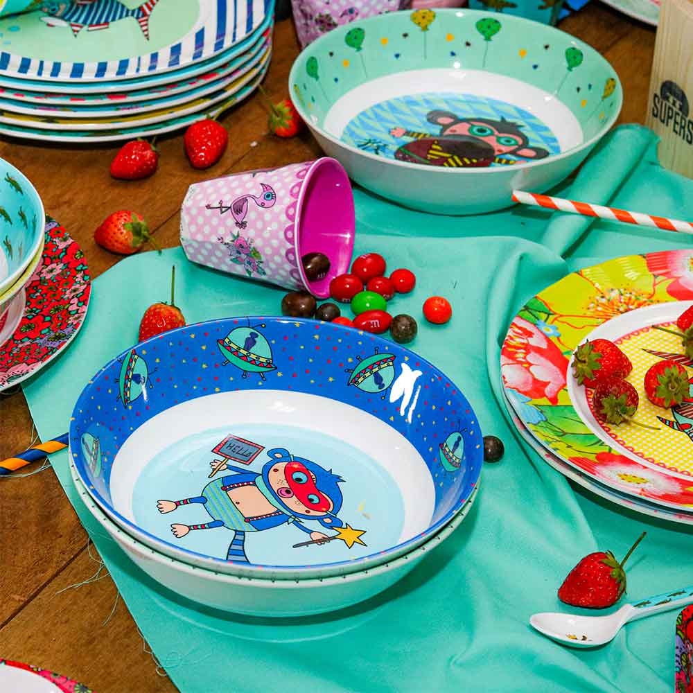 Round plate M Mr. Blue White Fish