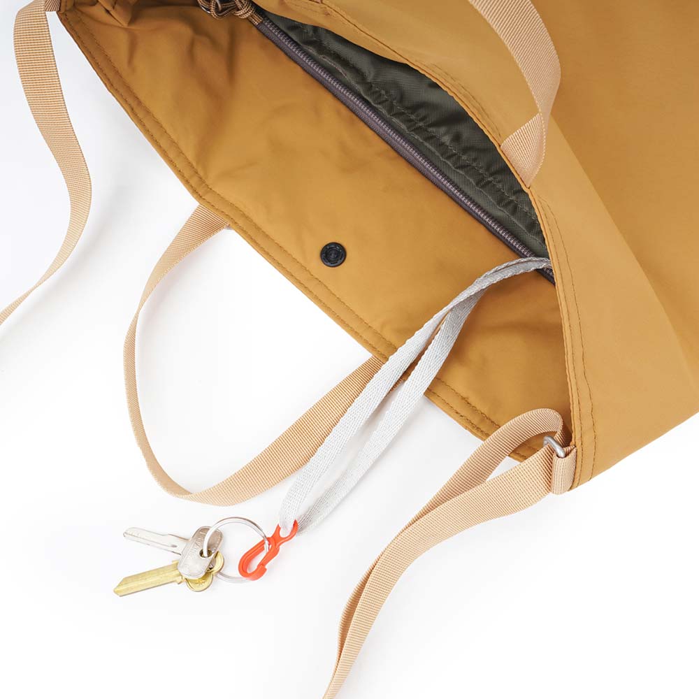 COLLIN Medium Camel Side Bag