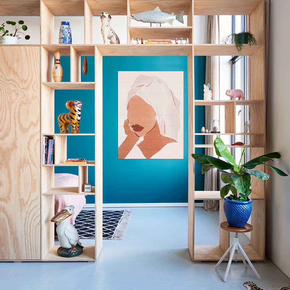 תמונה להרכבה Graphic אישה במנוחה S