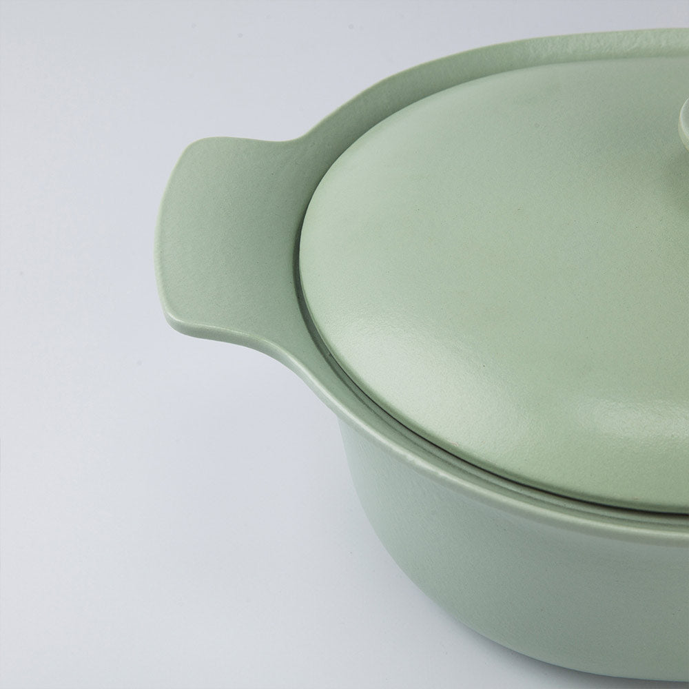 Sage Green Cast Iron Casserole Pot, 5.2 L