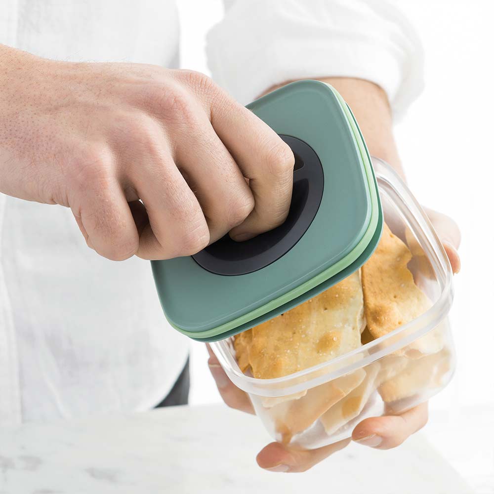 Set of 2 food containers