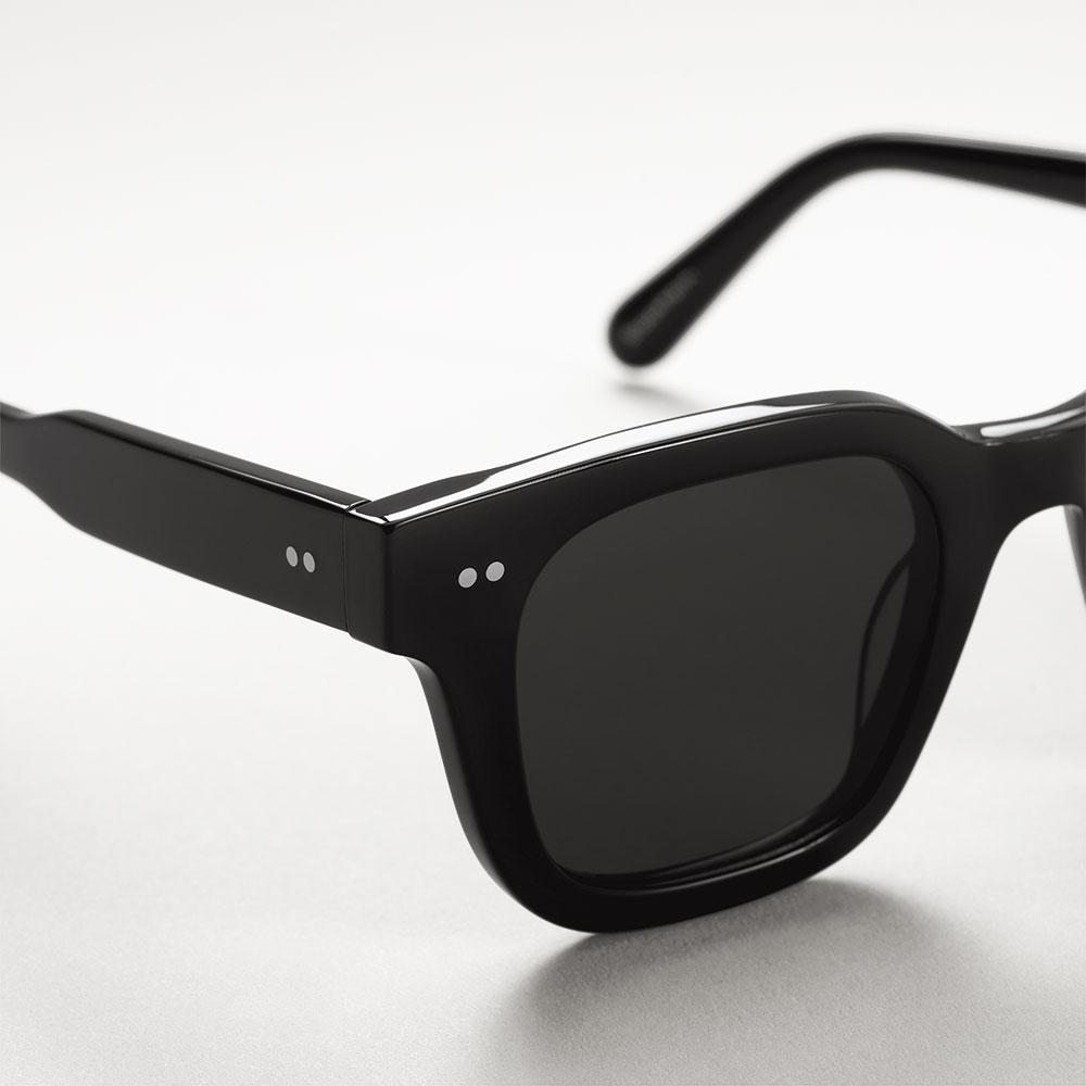 משקפיים 04 שחור