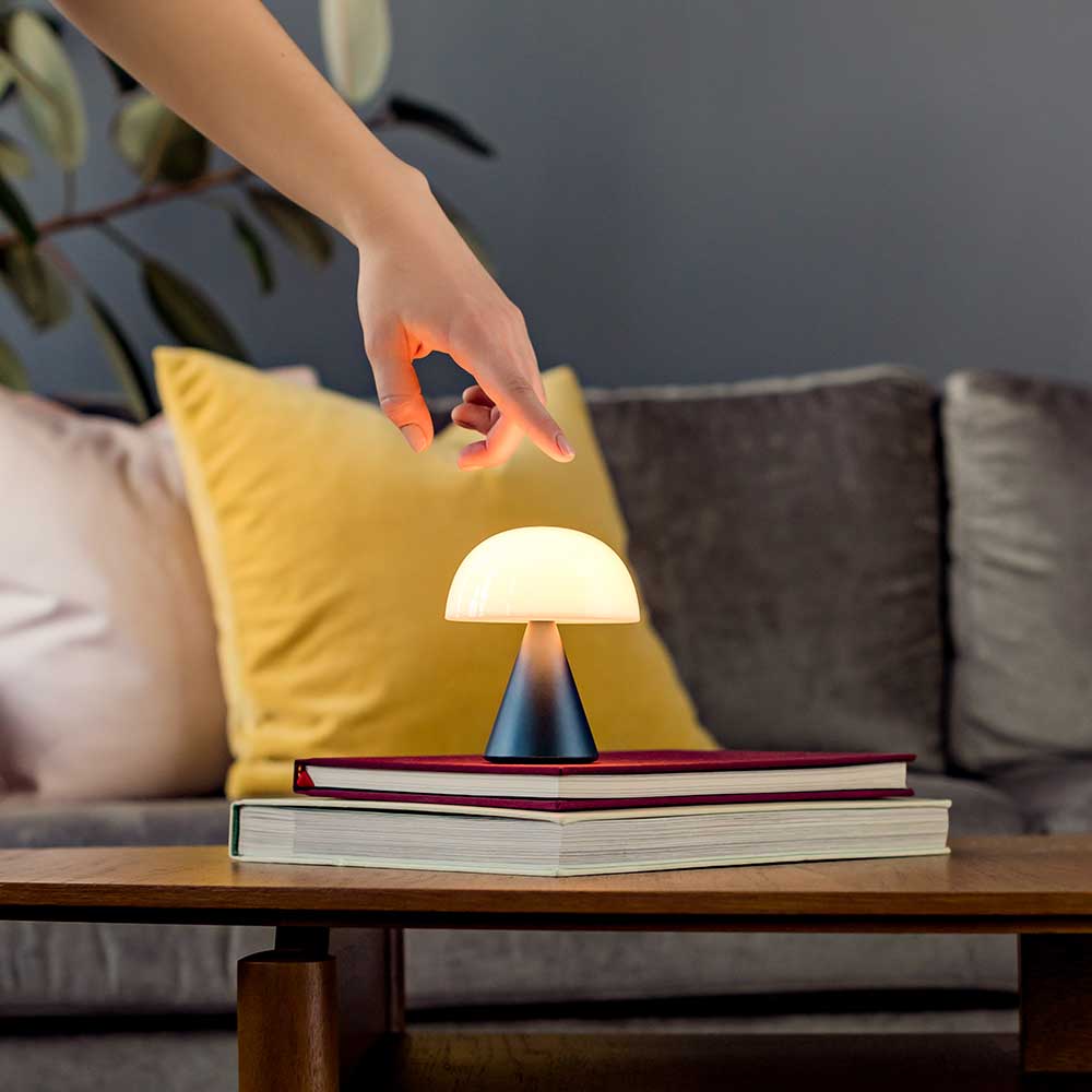 מנורה Mina M כחול כהה